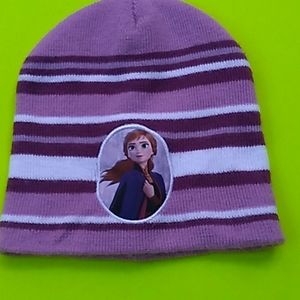 NWOT "Disneys" frozen II knit beanie